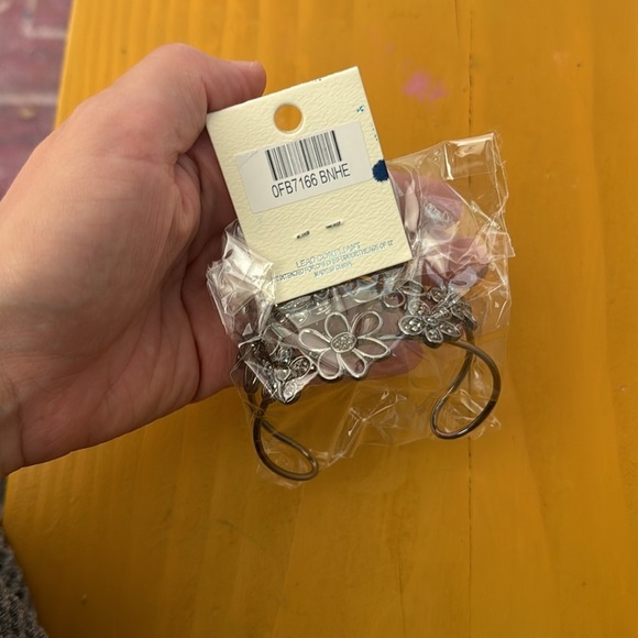 Mia Collection Floral Gem Chunky Cuff Bracelet Dark Gray - Picture 2 of 3